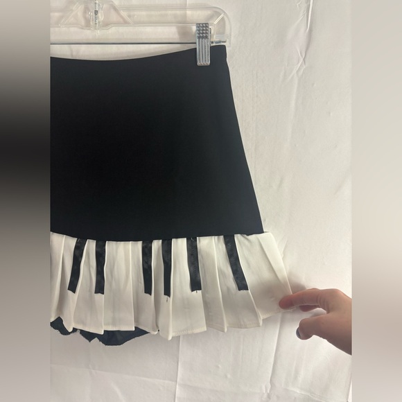 NWOT Piano Key Skort Women’s Size M - Picture 4 of 9